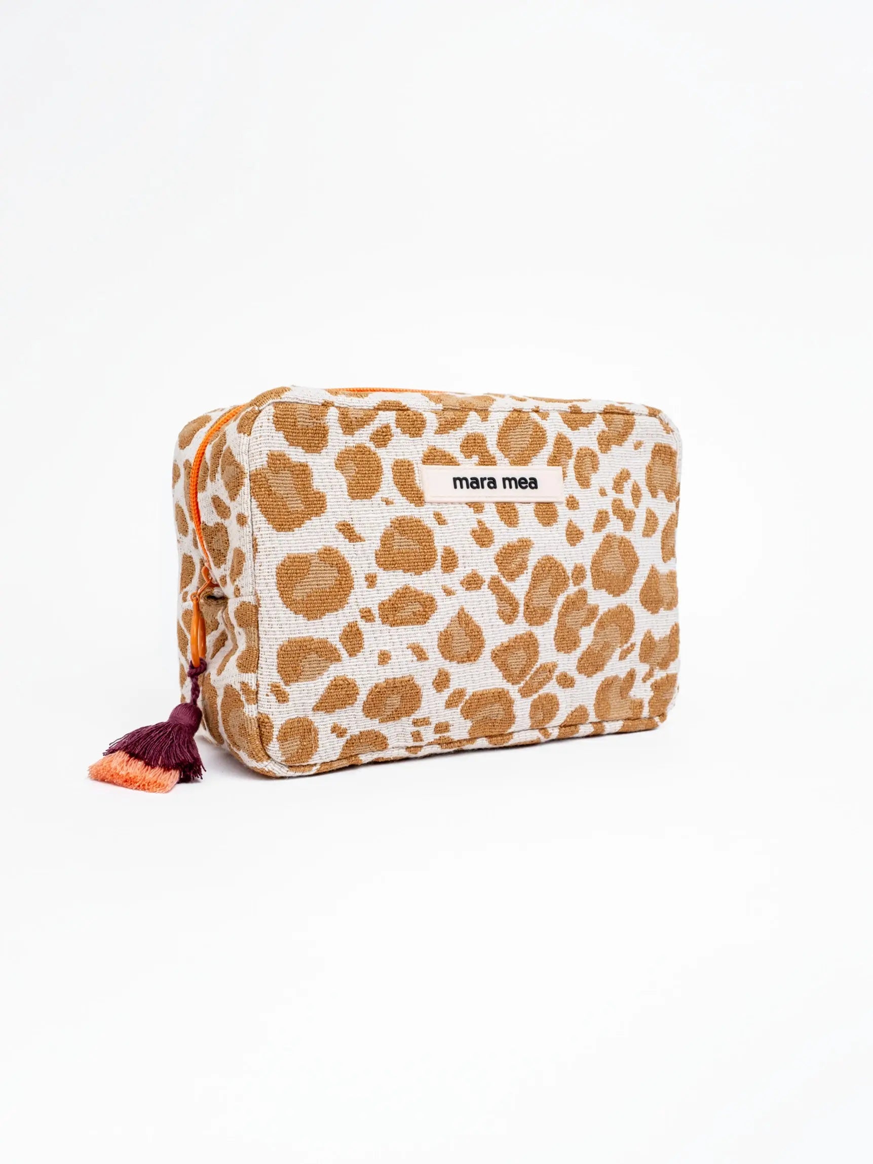 Großer Leo Kulturbeutel in Beige und Braun mit Doppelquaste in Bordeaux und Peach