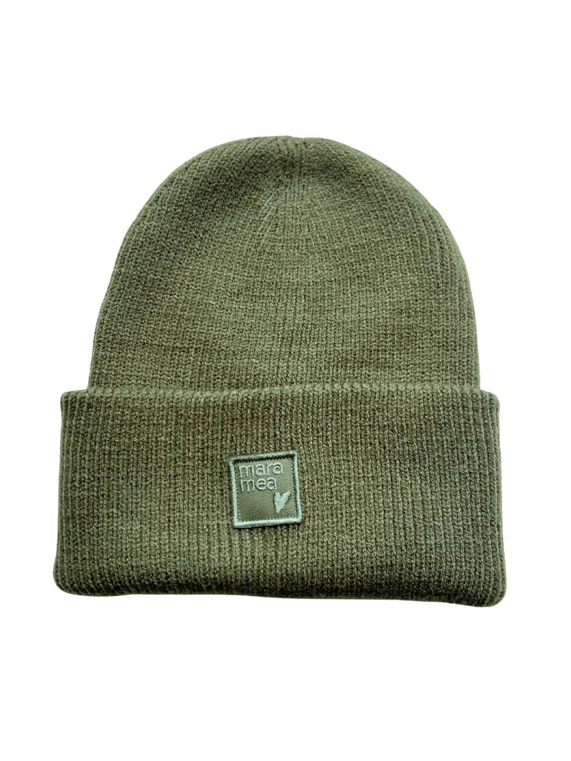 ARCHIVE SALE I Unisex Beanie mit Logo in Olivgrün I vom Umtausch ausgeschlossen mara mea