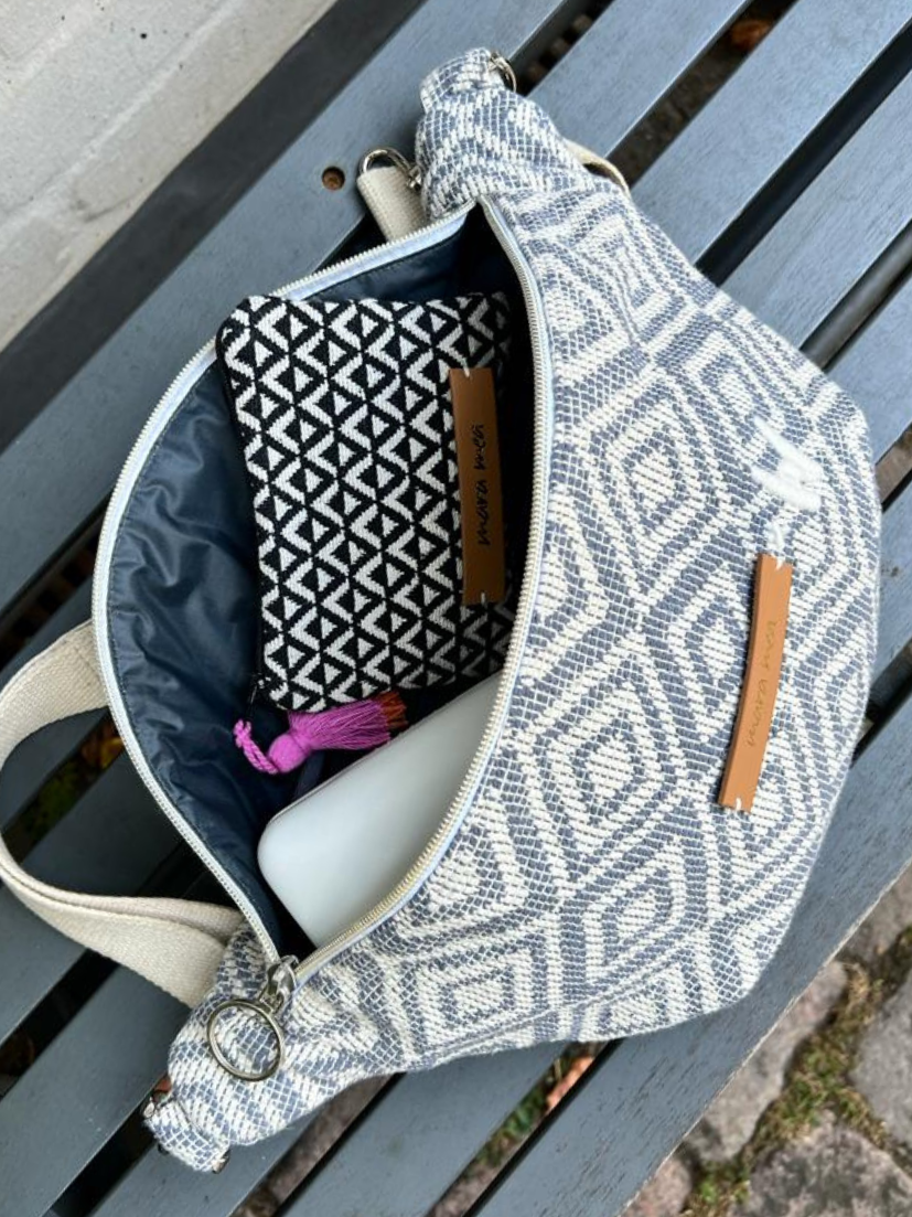 Modische Umhängetasche von Schauspielerin Wolke Hegenbarth