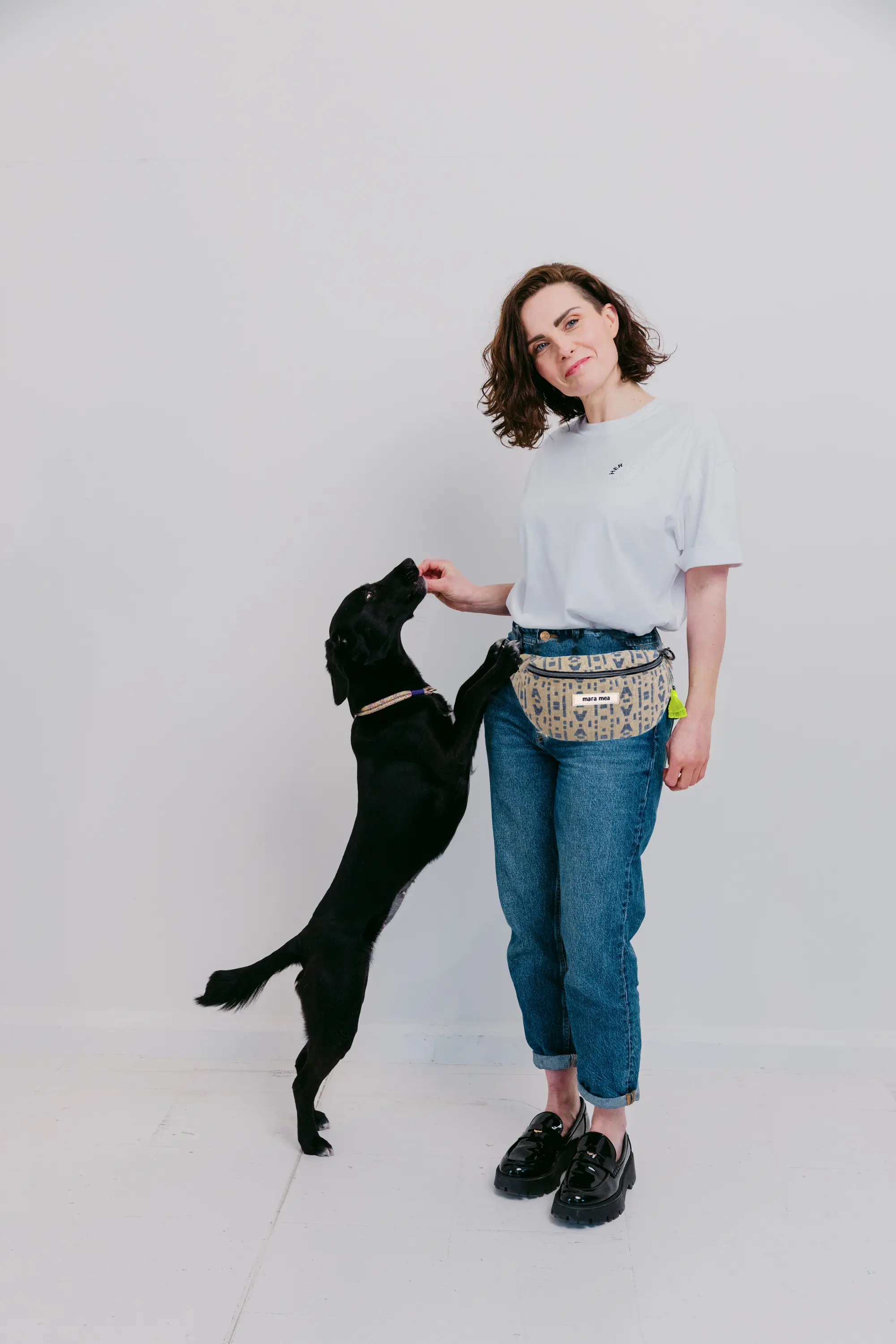SET: Statement Shirt aus Bio-Baumwolle (GOTS) Schwarz + Mini Bum Bag rough love mara mea