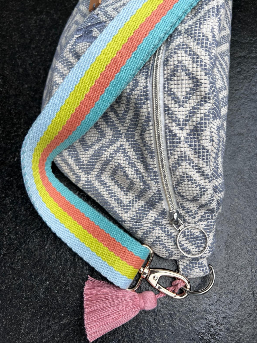 Ausgefallene Taschentragegurte in Bunt und Neon mit Gold