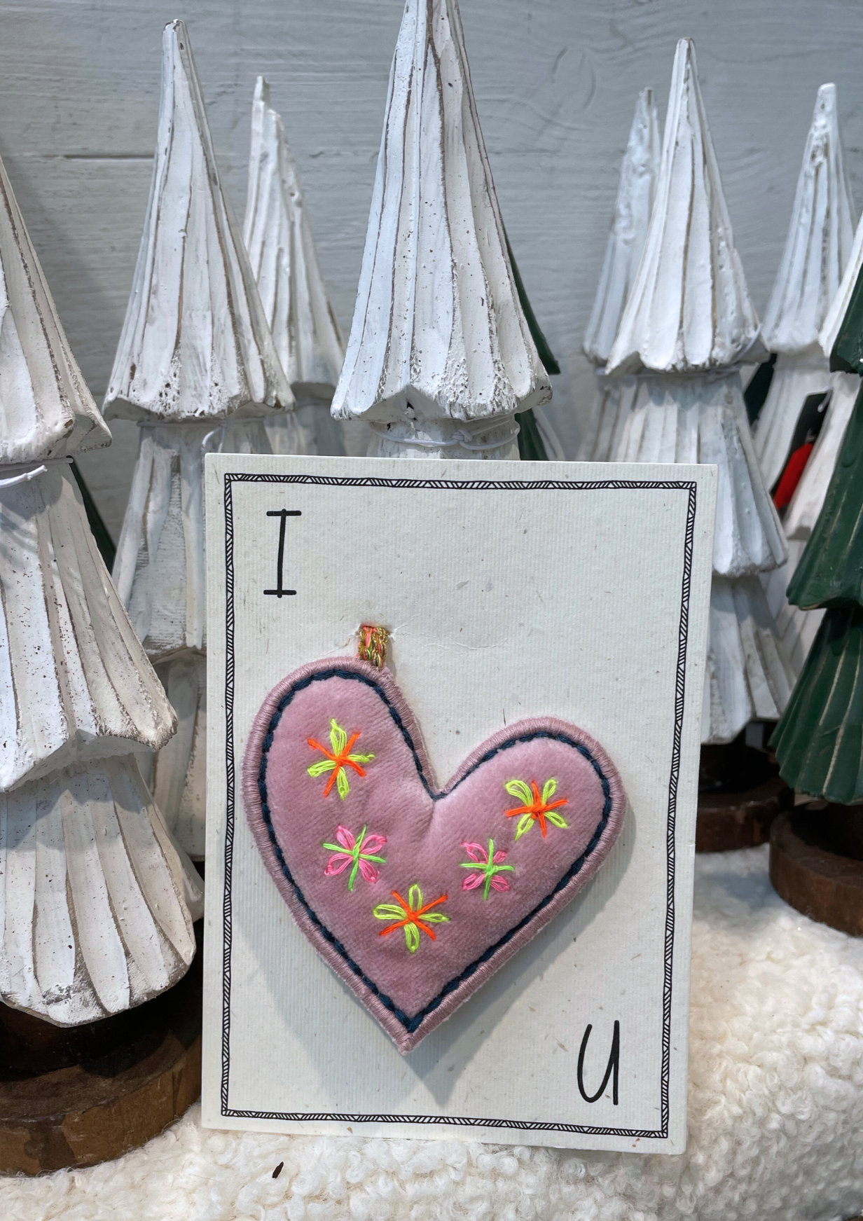 Love u pendant in rose + greeting card