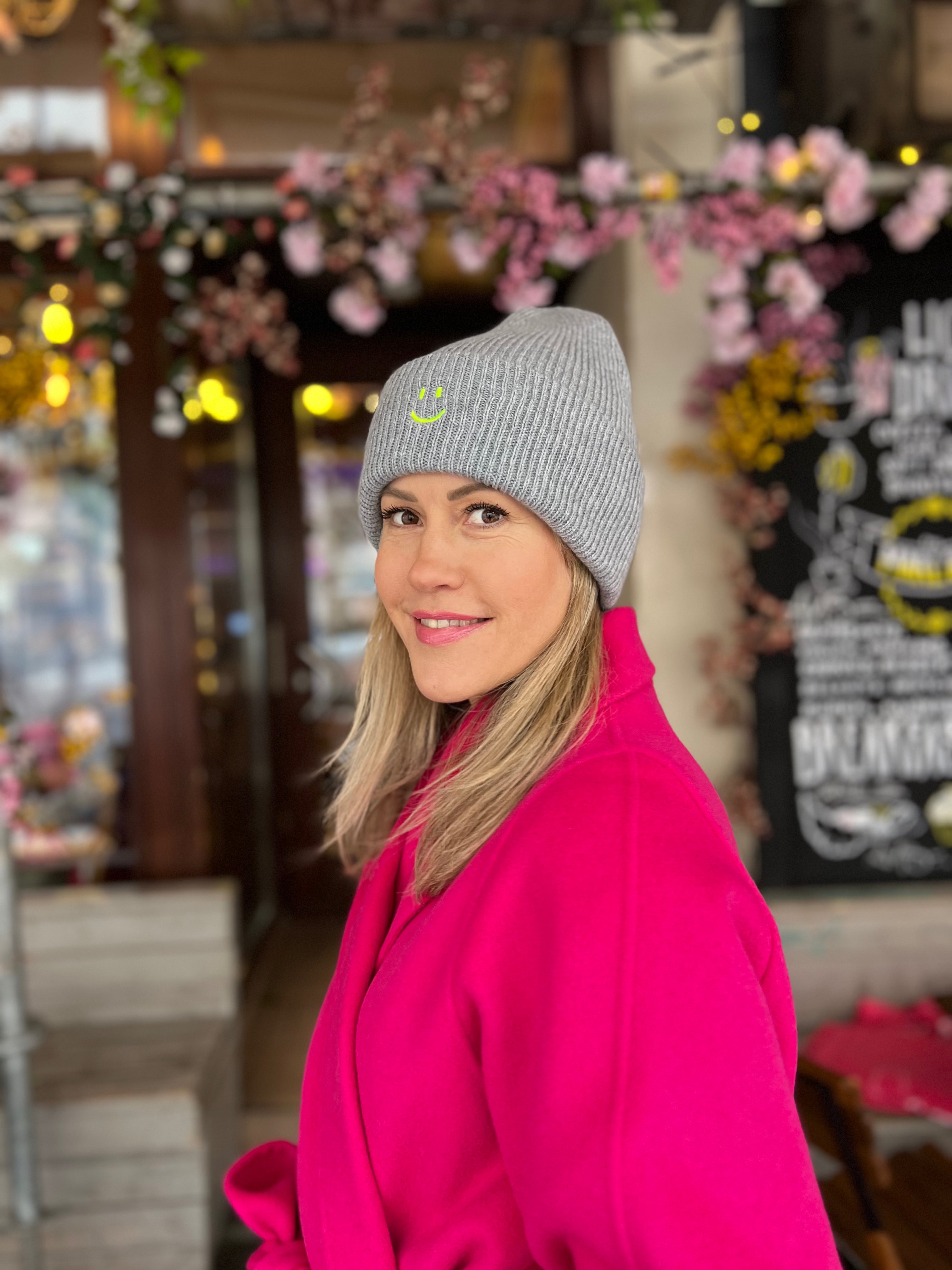 Unisex beanie in grey with lime smiley embroidery
