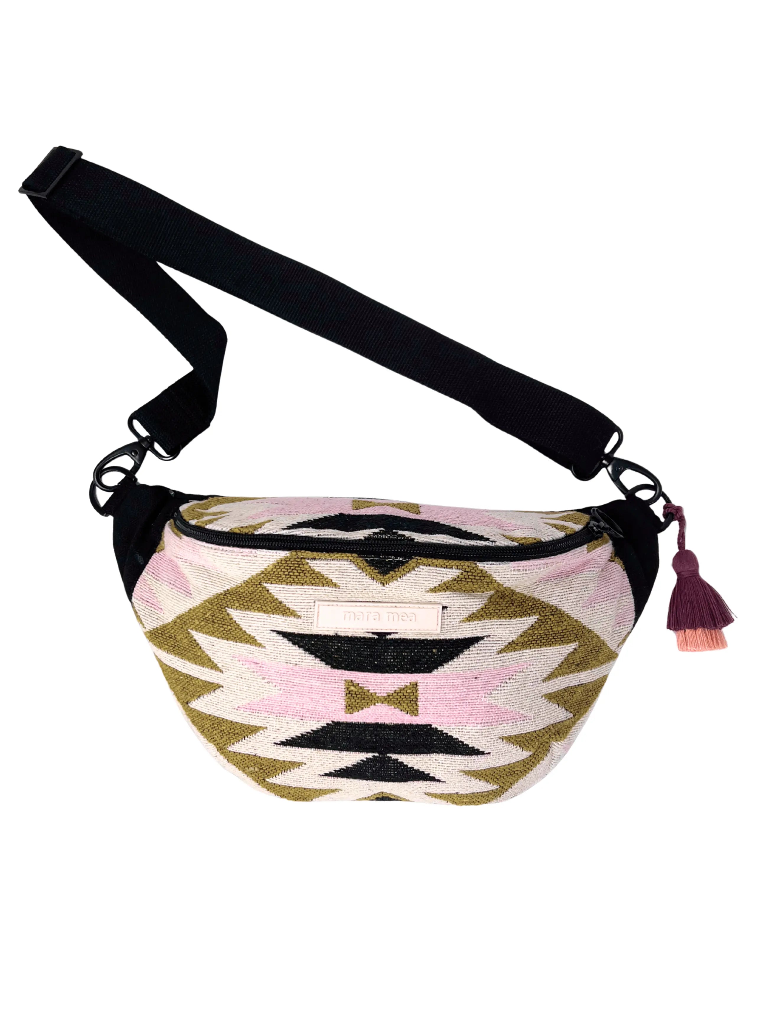 Midi Bum Bag cosmic crush mit graphical Muster aus der neuen AW25 Kollektion.