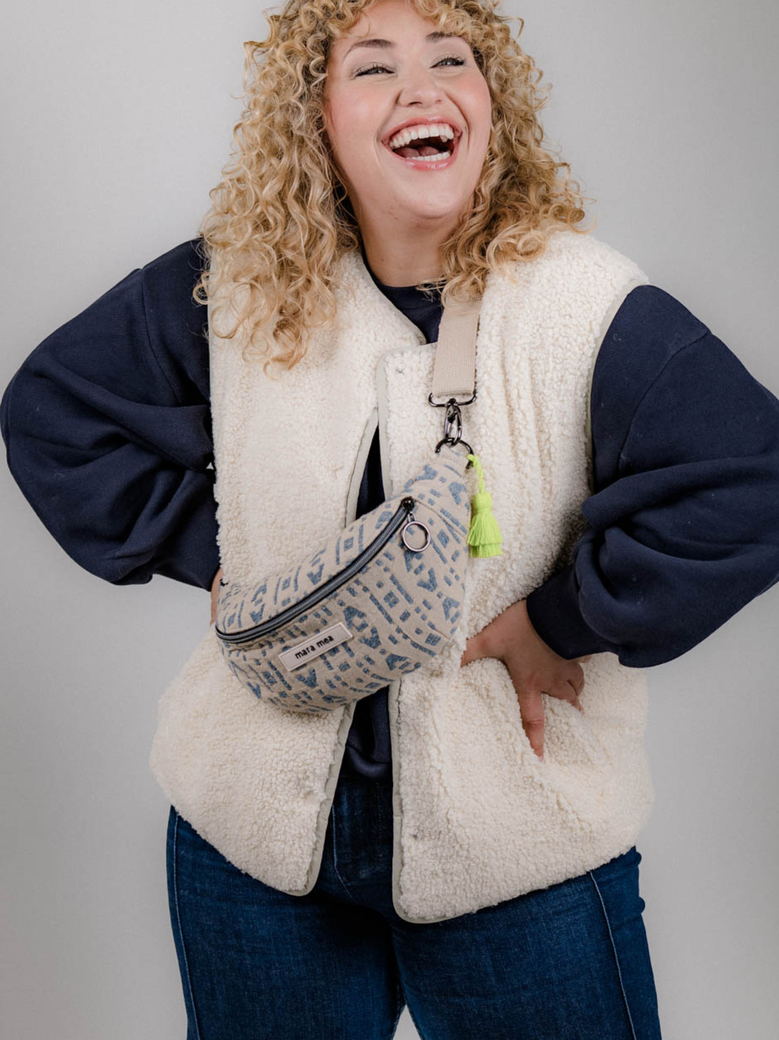 Mini Bauchtasche rough love Monogramm I Versand ab 3.12.