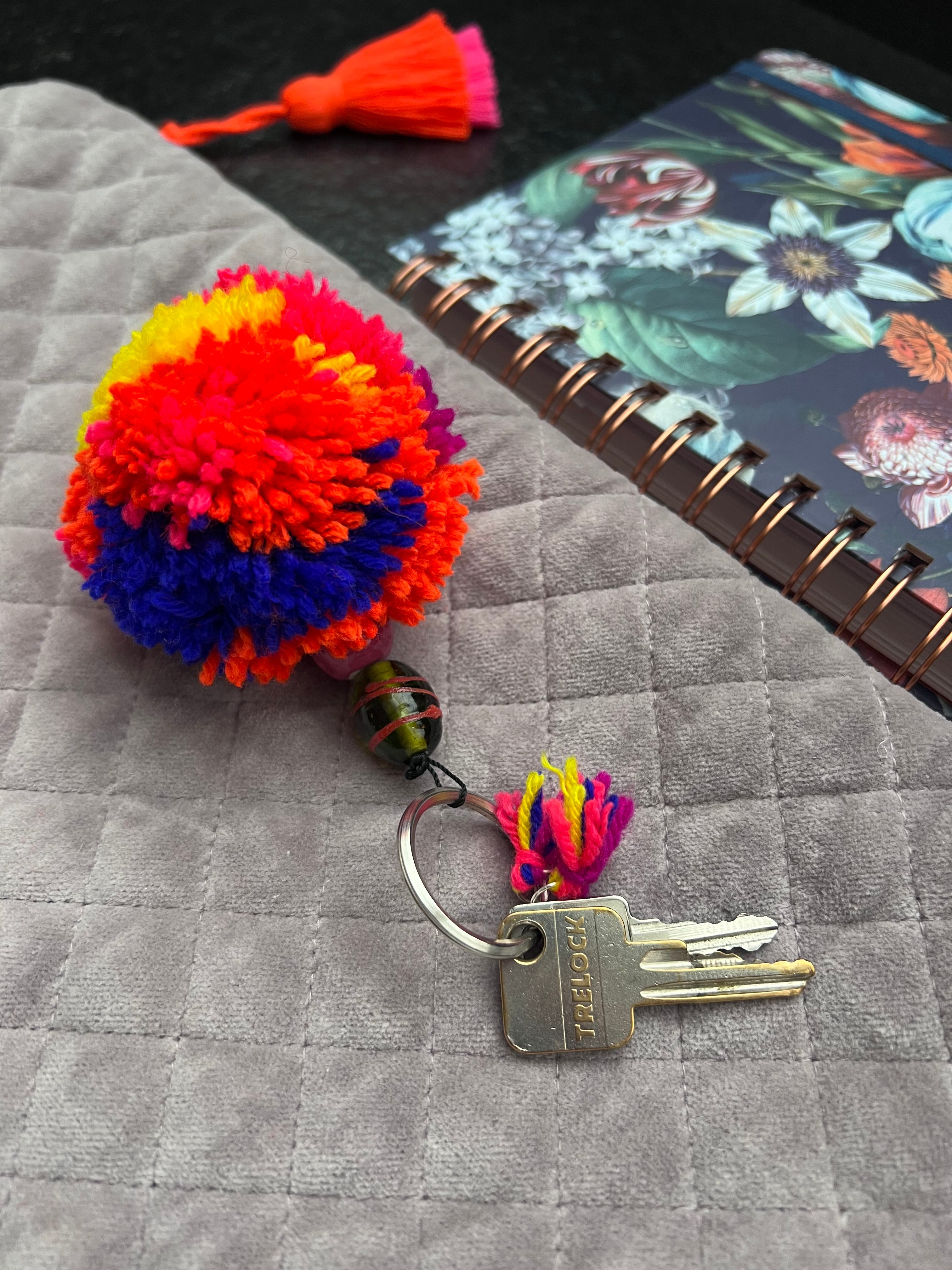mara mea x Project Três keychain I colorful (colors may vary)