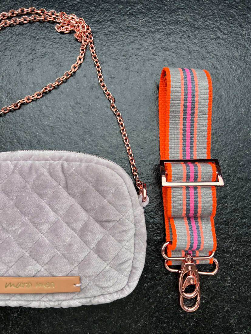 Shoulder bag follow me in grey
