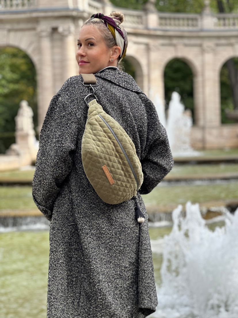 Maxi bum bag clear your head in olive green