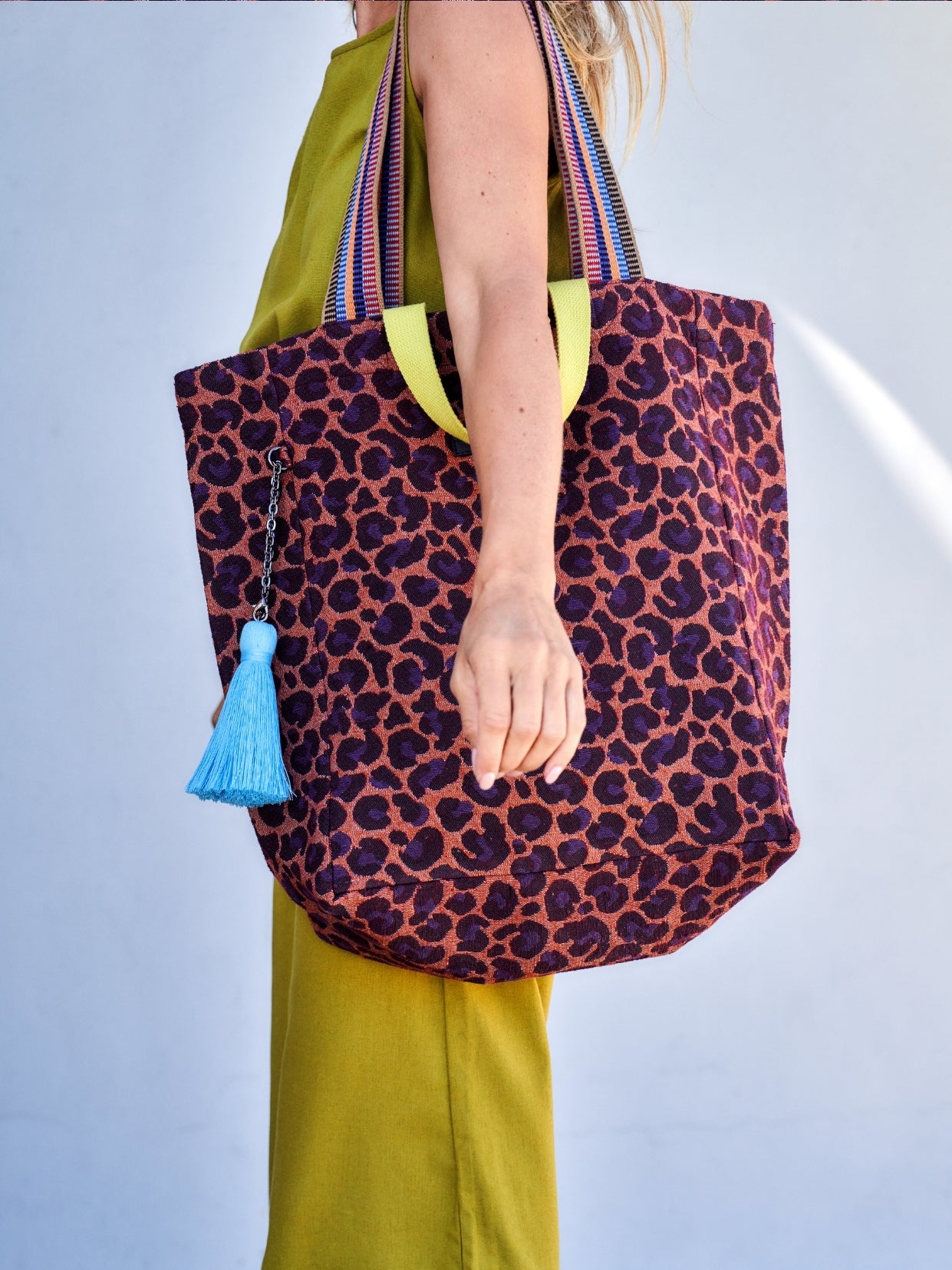 Taschenanhänger electric blue Blau