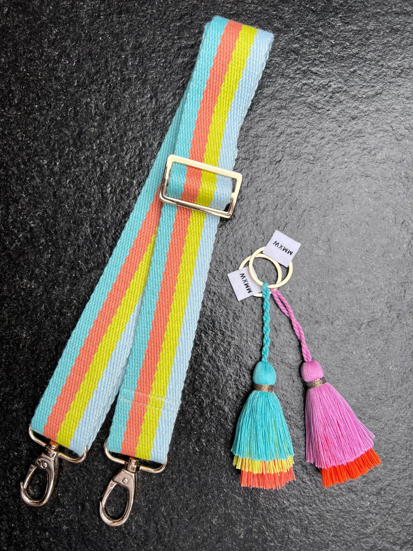 Neon Accessoires für Taschen wie bunte Gürte und Schlüsselanhänger von mara mea