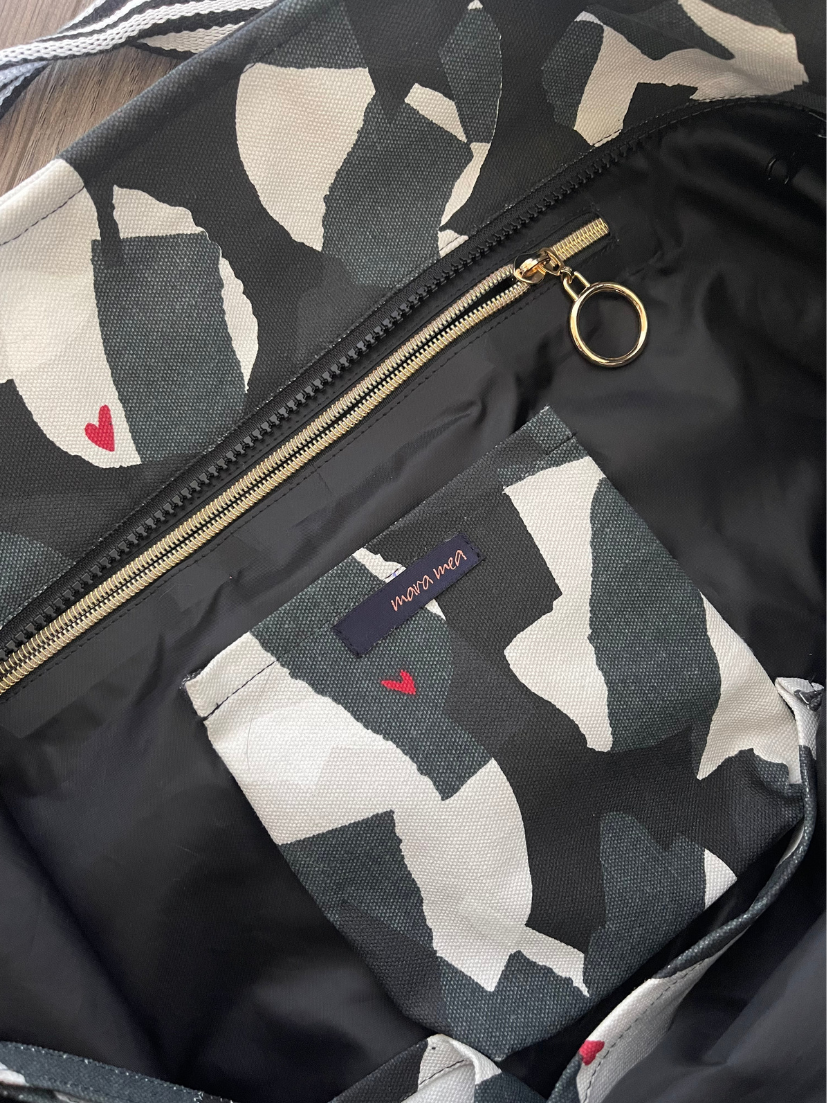 Shopper / Travel Bag love always Musterprint Schwarz/Weiß