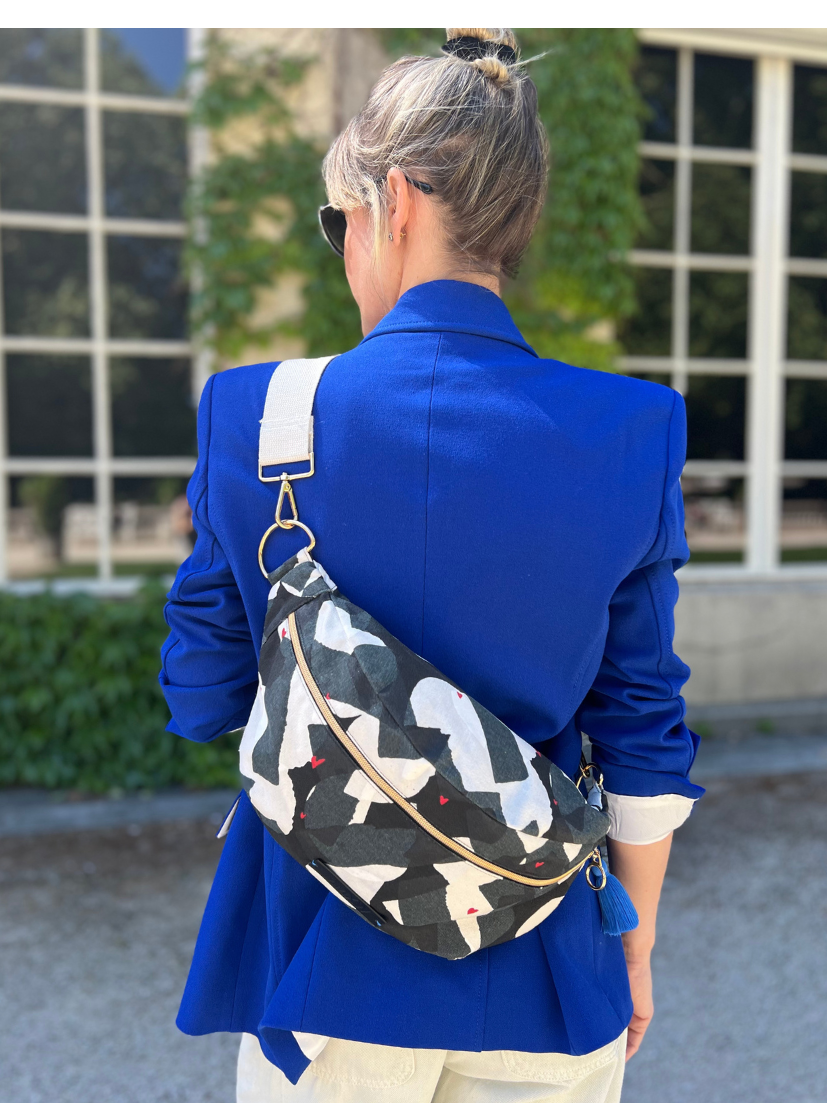 Maxi Bauchtasche generation love Musterprint Schwarz/Weiß
