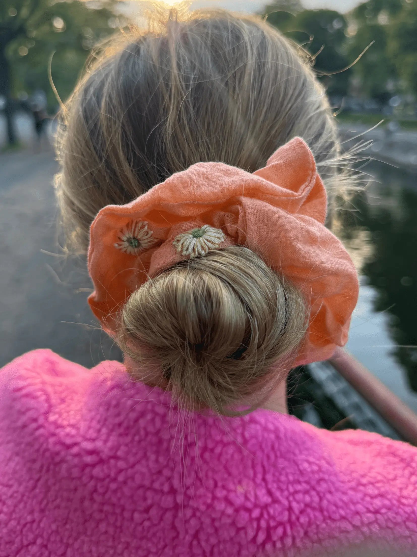 Scrunchie mara mea x Project Três I Peach mara mea