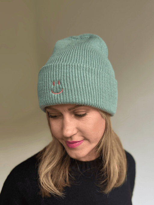 Unisex Beanie Smiley Salbei/Rosa
