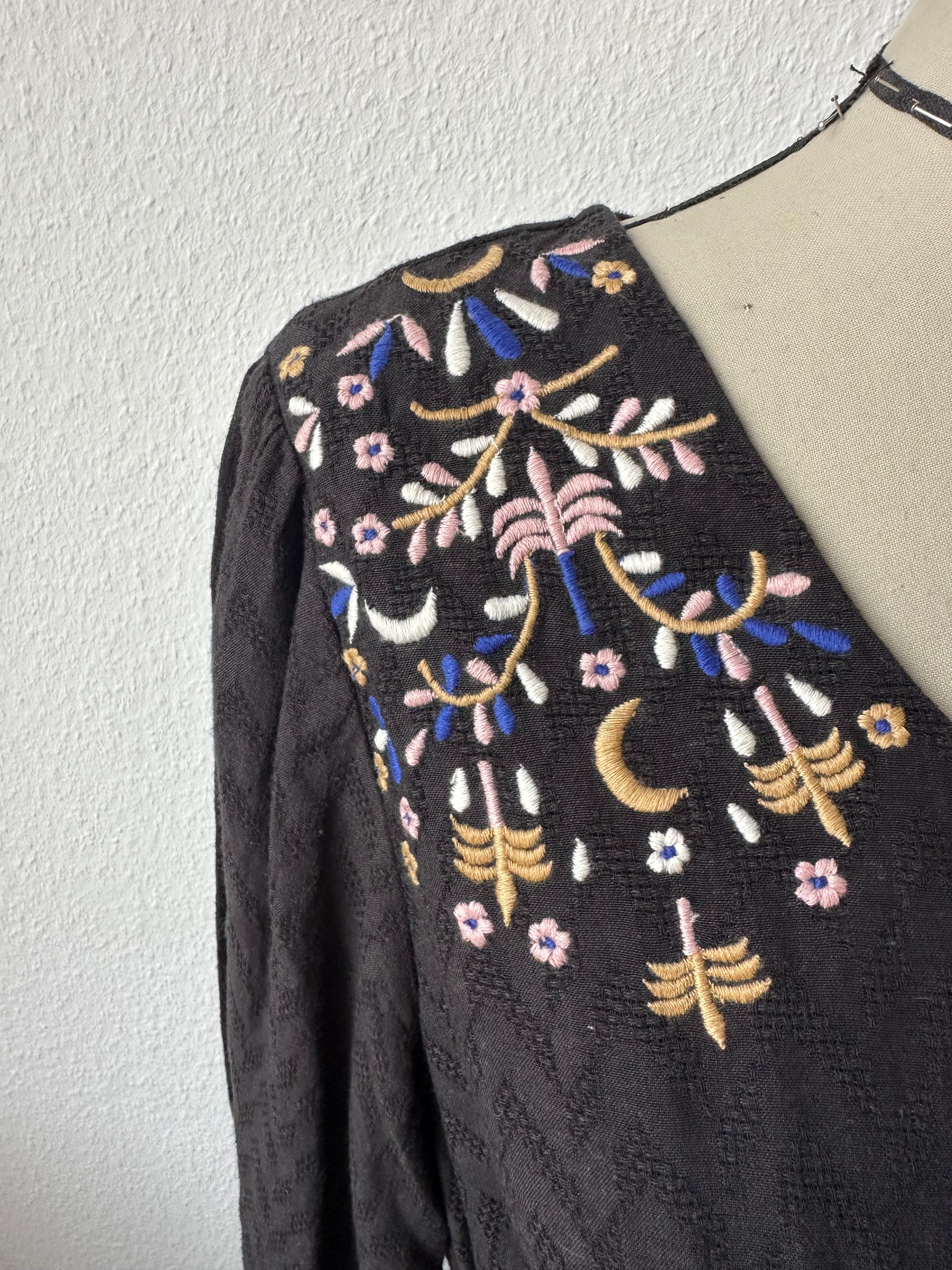 ARCHIVE SALE I Kleid in Schwarz I vom Umtausch ausgeschlossen