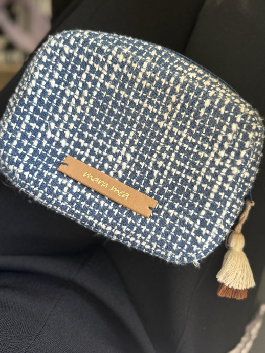 SAMPLE SALE I  mea x Wolke Hegenbarth Kosmetiktasche dilly-dally in Blau I vom Umtausch ausgeschlossen