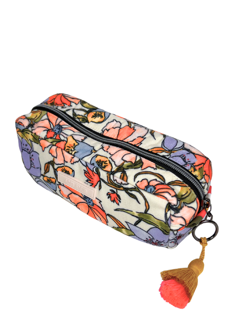 Make-Up Bag bloom babe Floral I Versand ab 3.12.