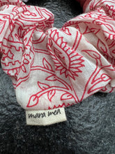 Bicolor Scrunchie mara mea x Project Três I Blush + Creme