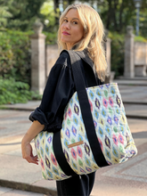 mara mea x Wolke Hegenbarth Shopper / Travel Bag soul mate mit Muster Print in Bunt I PRE-ORDER, LIEFERUNG NOV/DEZ