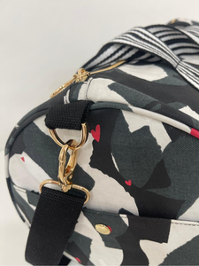 mara mea x Wolke Hegenbarth Weekender Bag amore amore mit Muster Print in Schwarz/Weiß I PRE-ORDER, LIEFERUNG NOV/DEZ