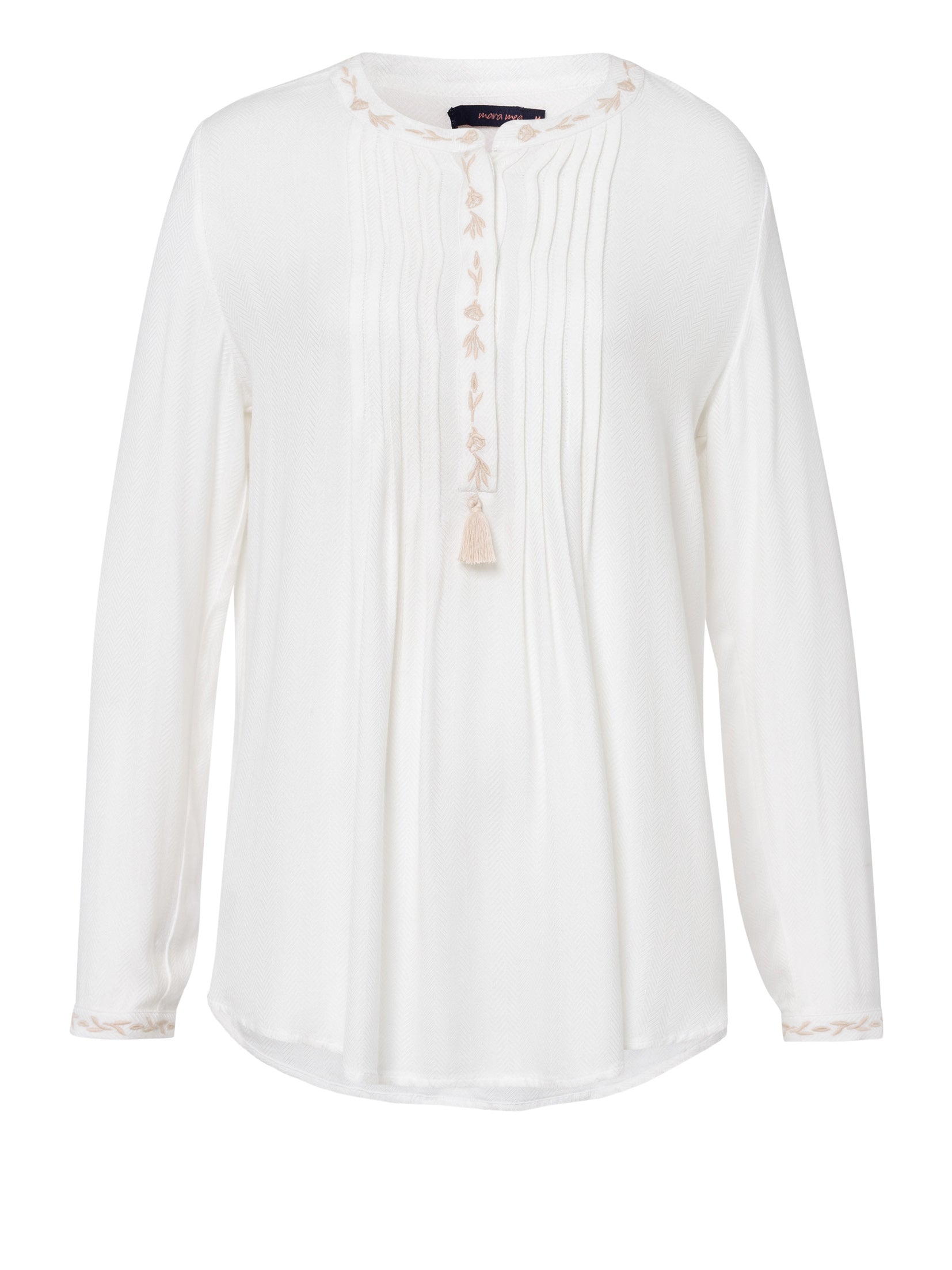 Die Fashion-, Umstands- oder Stillbluse winter ceremony in Off-White von mara mea kommt mit zarter cremefarbiger Stickerei und gleichfarbiger Quaste.